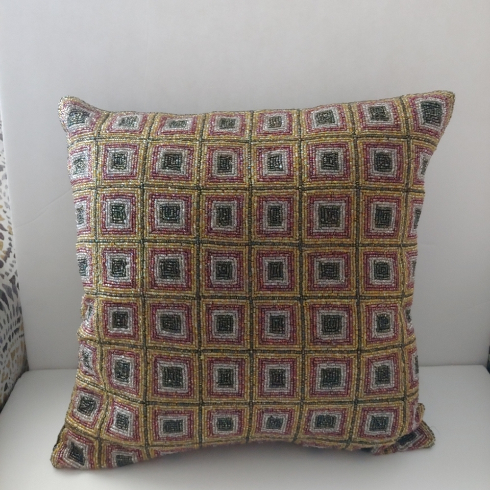 Geometric Patterned Beaded Pillow covrr